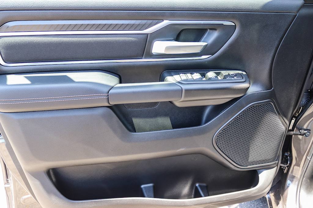 Thumbnail: 2026 RAM 1500 - 20