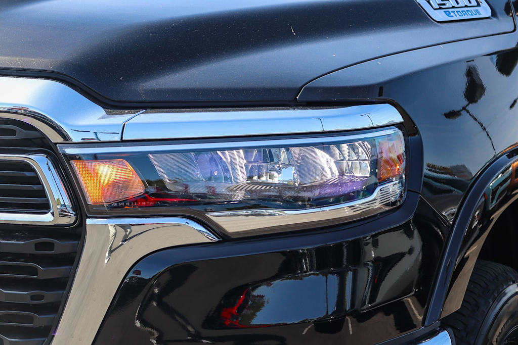 Thumbnail: 2026 RAM 1500 - 18
