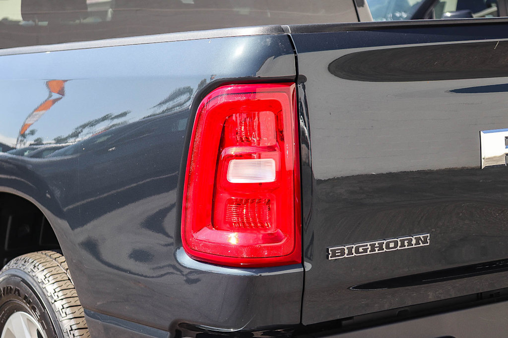 Thumbnail: 2026 RAM 1500 - 17
