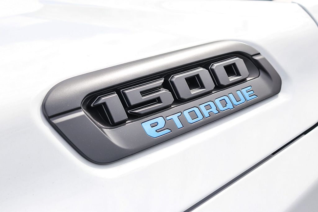 Thumbnail: 2026 RAM 1500 - 6
