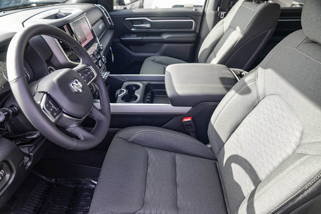 Thumbnail: 2026 RAM 1500 - 10