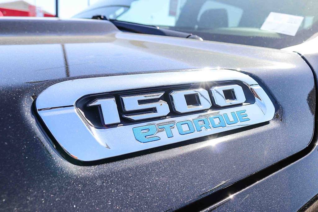 Thumbnail: 2026 RAM 1500 - 5