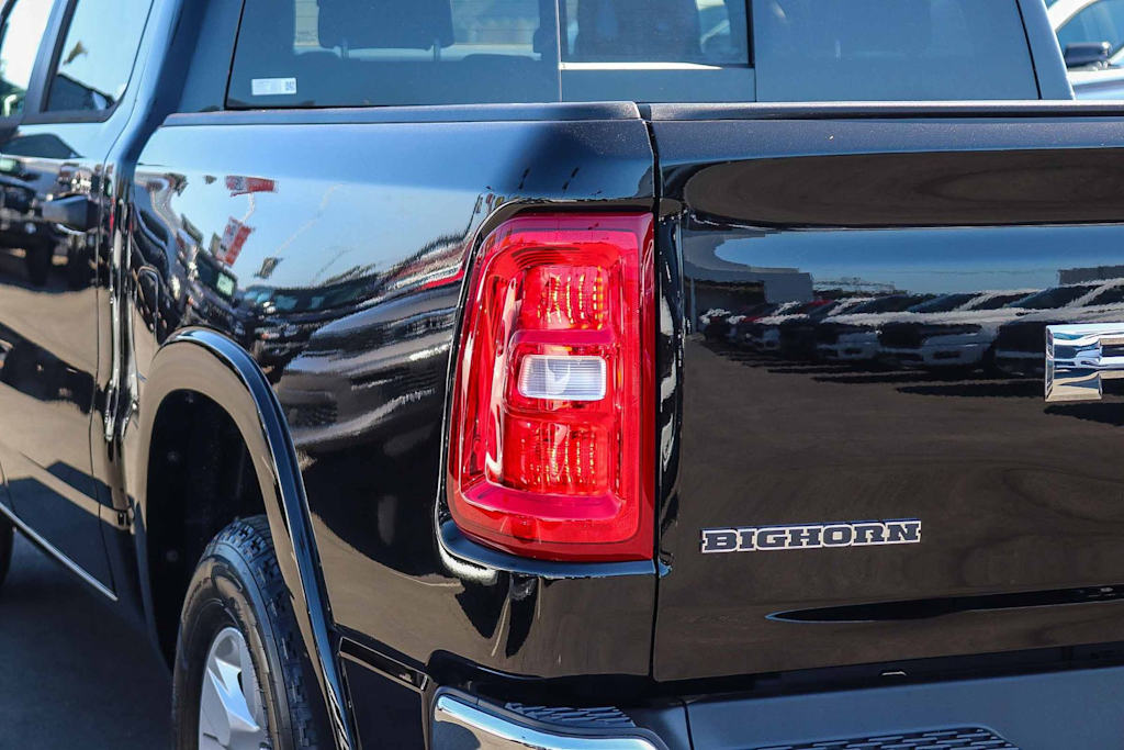 Thumbnail: 2026 RAM 1500 - 17