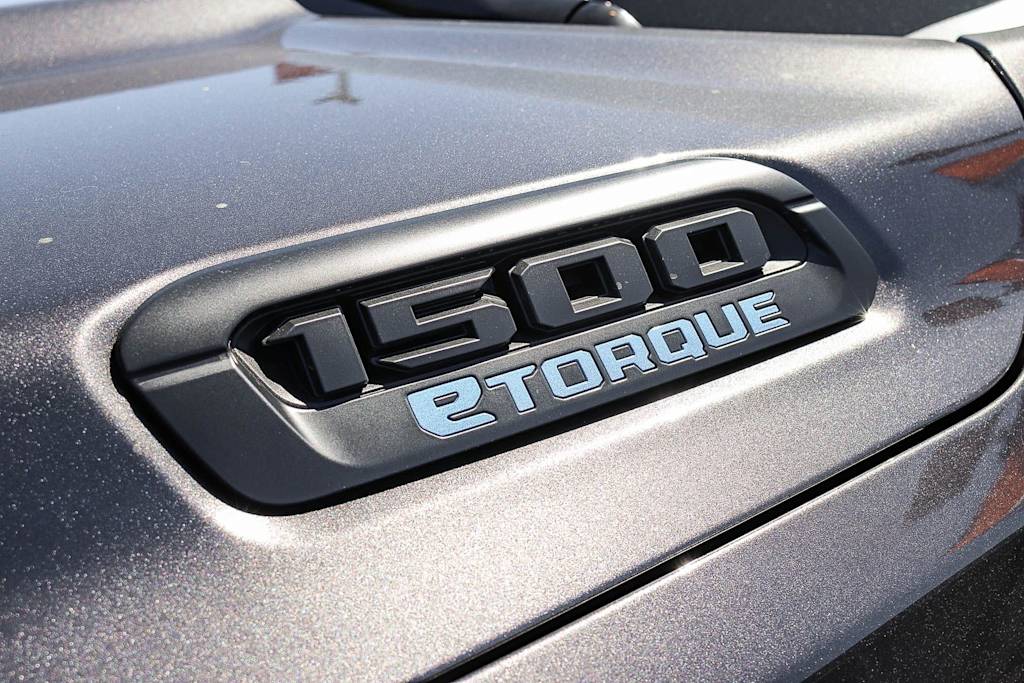 Thumbnail: 2026 RAM 1500 - 5