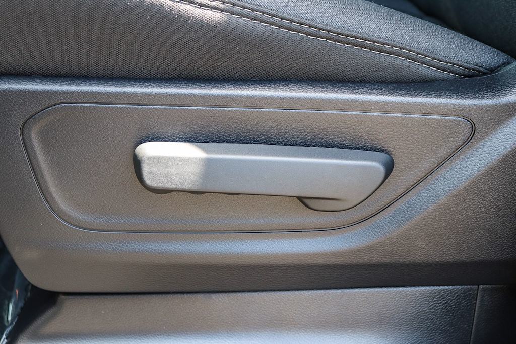Thumbnail: 2026 RAM 1500 - 25