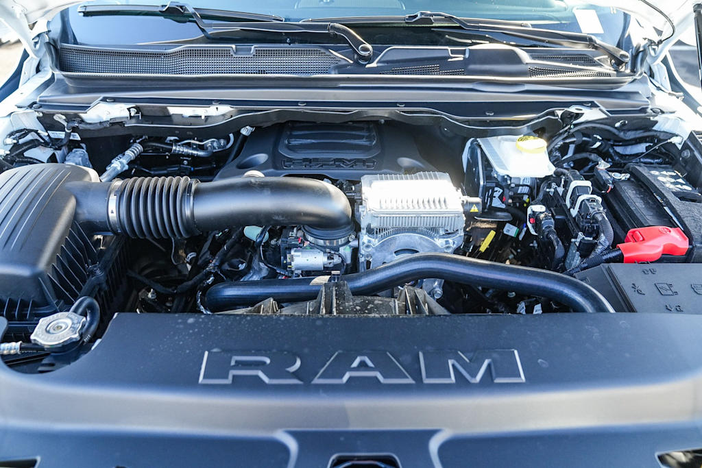 Thumbnail: 2026 RAM 1500 - 7