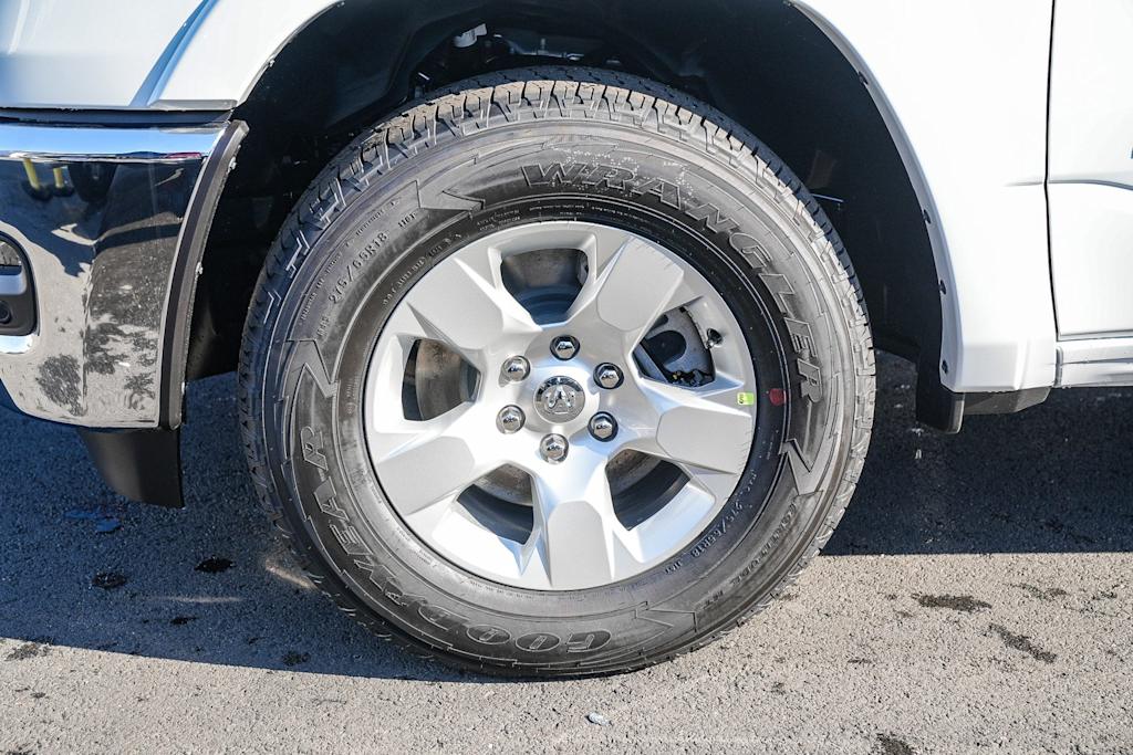 Thumbnail: 2026 RAM 1500 - 6