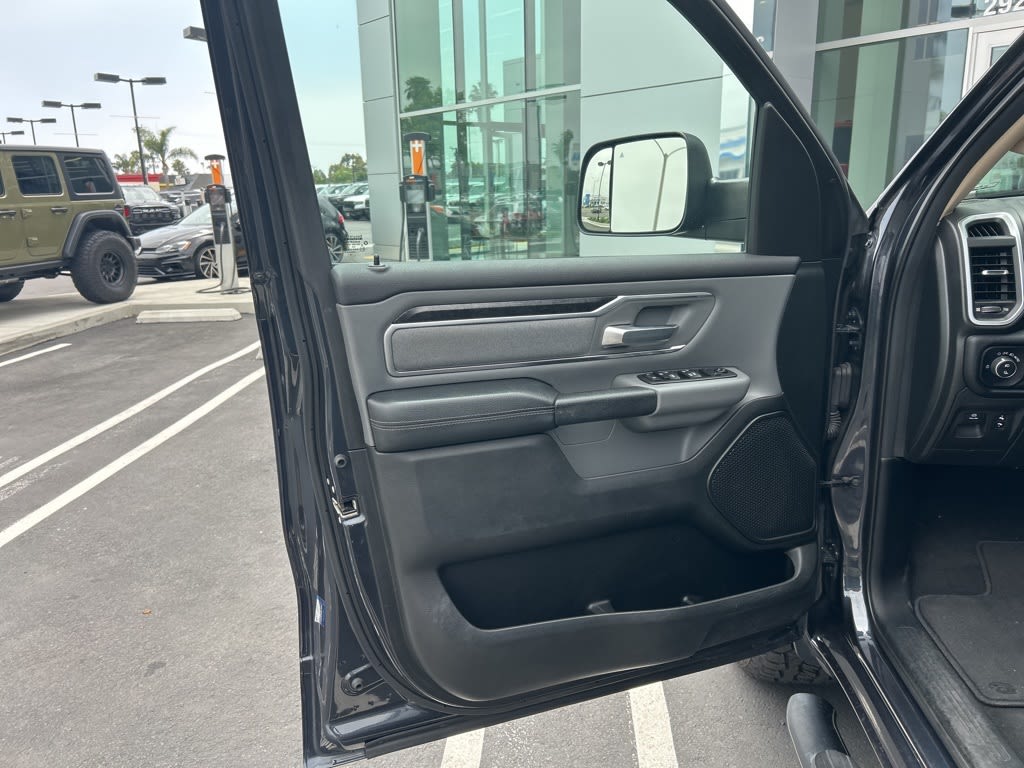 2019 RAM 1500 Big Horn 32