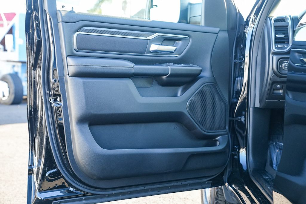 Thumbnail: 2026 RAM 1500 - 22