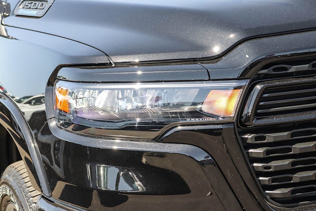 Thumbnail: 2026 RAM 1500 - 19