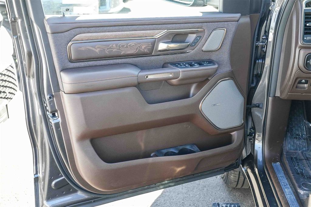 Thumbnail: 2026 RAM 1500 - 20