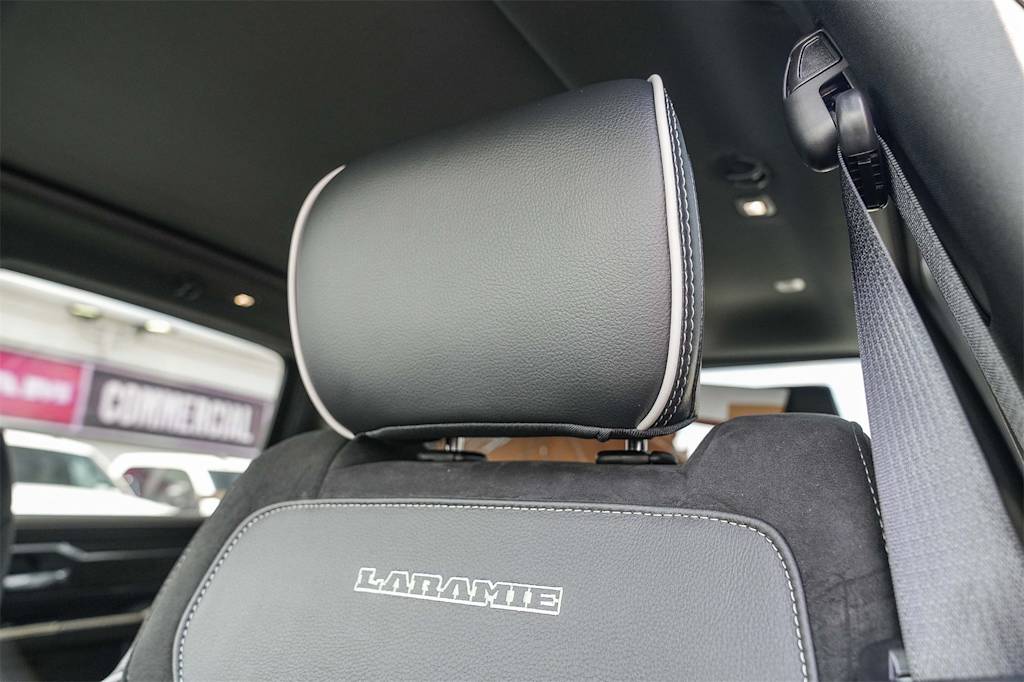 Thumbnail: 2026 RAM 1500 - 25