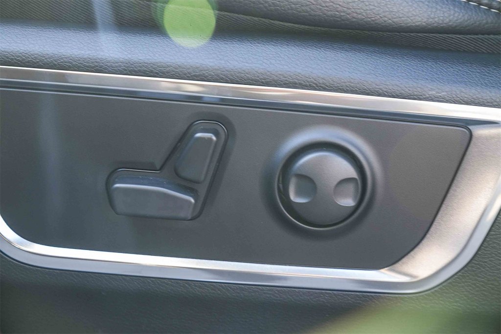 Thumbnail: 2026 RAM 1500 - 23