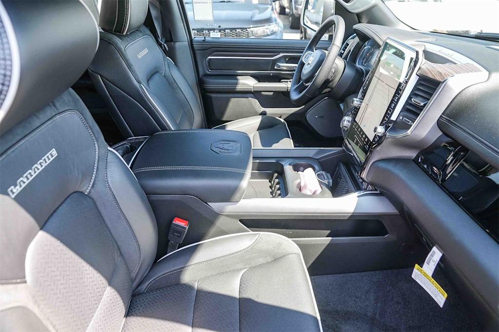 Thumbnail: 2026 RAM 1500 - 9