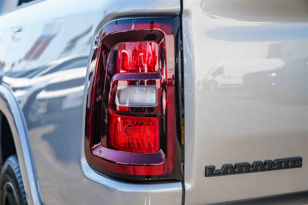 Thumbnail: 2026 RAM 1500 - 17