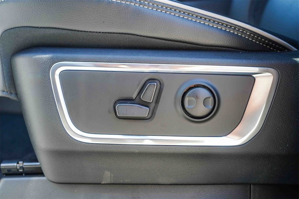 Thumbnail: 2026 RAM 1500 - 24