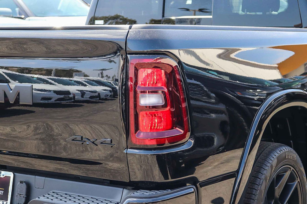 Thumbnail: 2026 RAM 1500 - 17