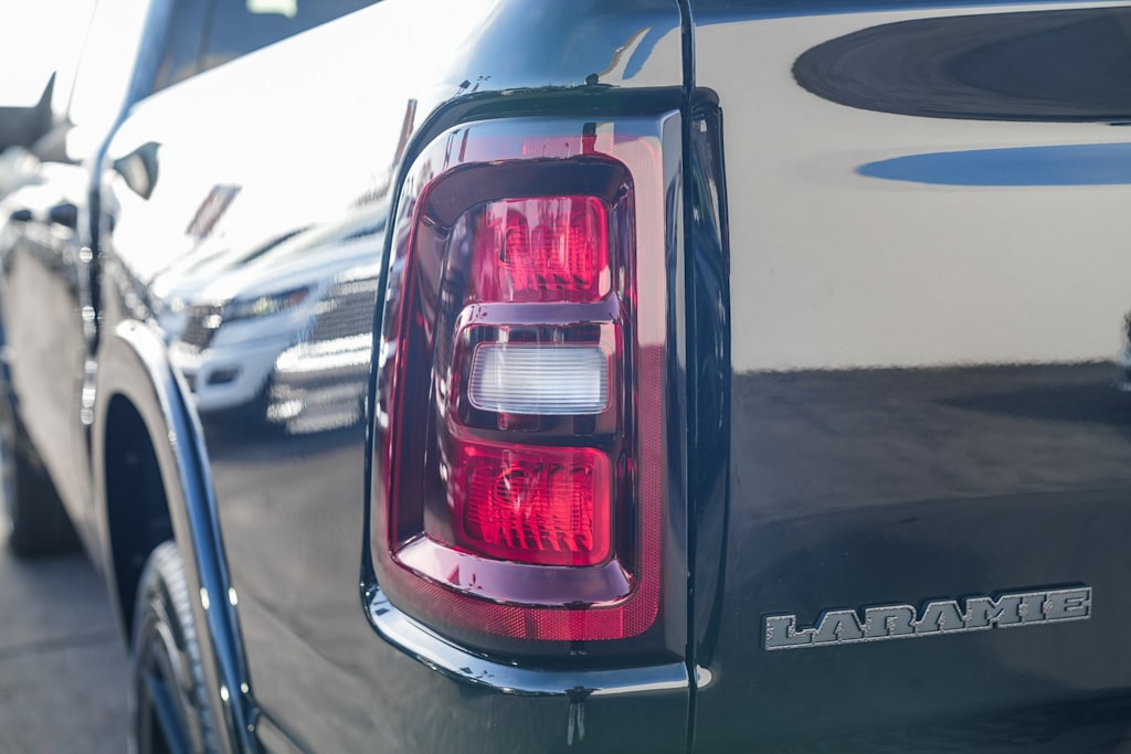 Thumbnail: 2026 RAM 1500 - 18