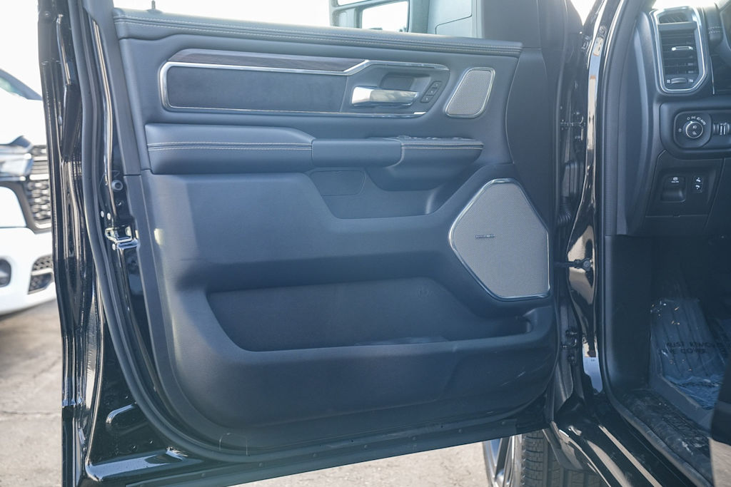 Thumbnail: 2026 RAM 1500 - 22