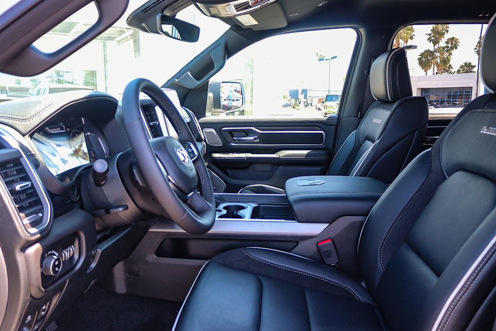 Thumbnail: 2026 RAM 1500 - 10
