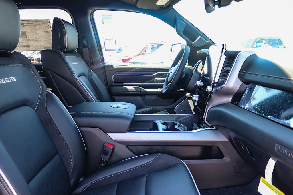 Thumbnail: 2026 RAM 1500 - 9