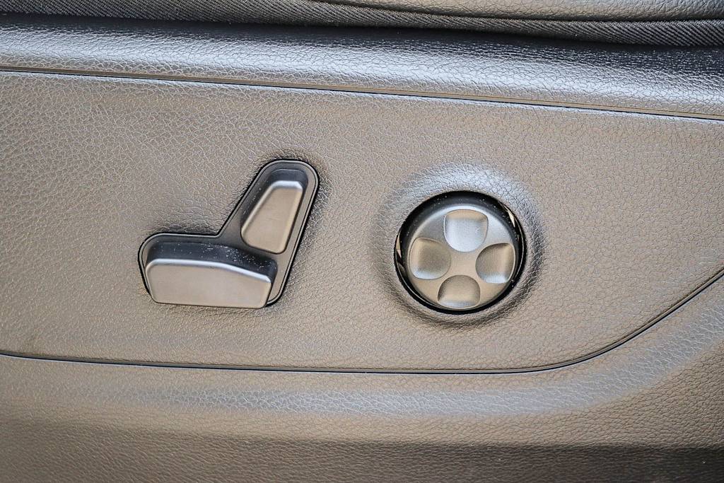Thumbnail: 2026 RAM 1500 - 31