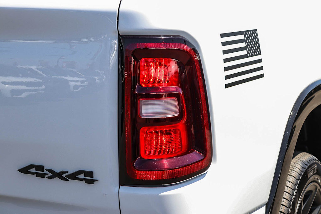 Thumbnail: 2026 RAM 1500 - 19