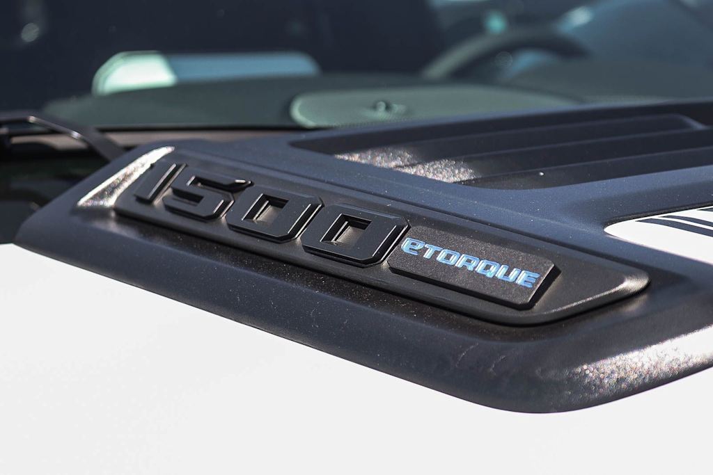 Thumbnail: 2026 RAM 1500 - 6