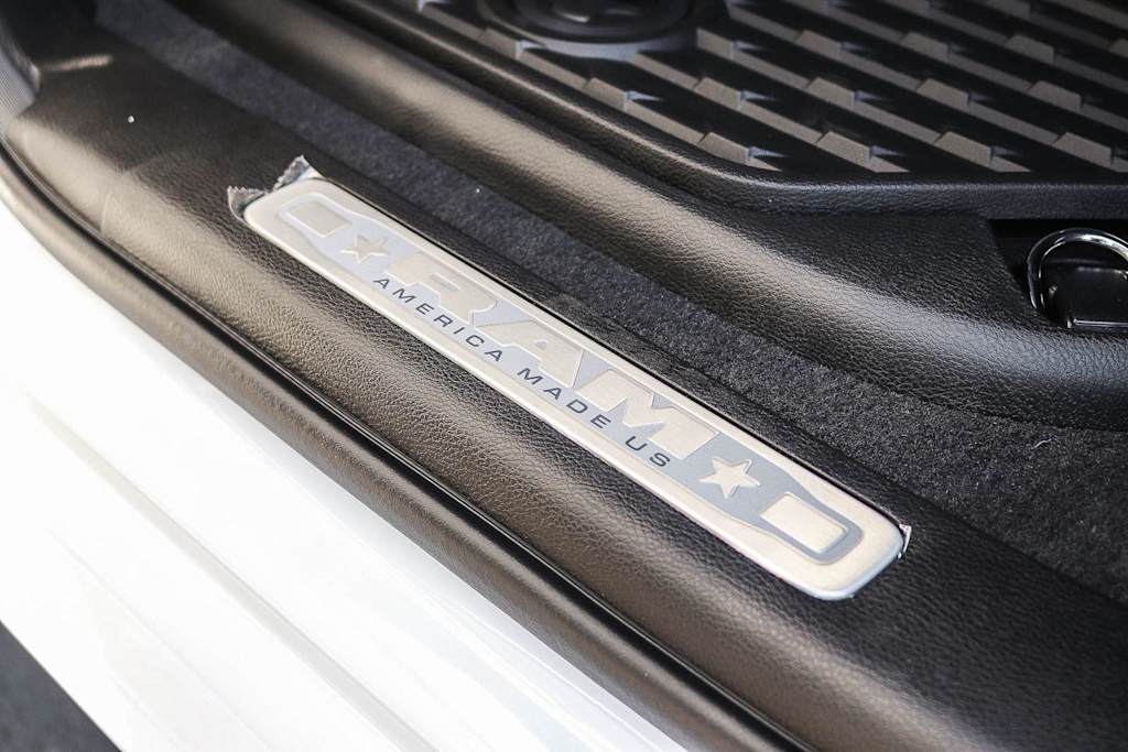 Thumbnail: 2026 RAM 1500 - 26