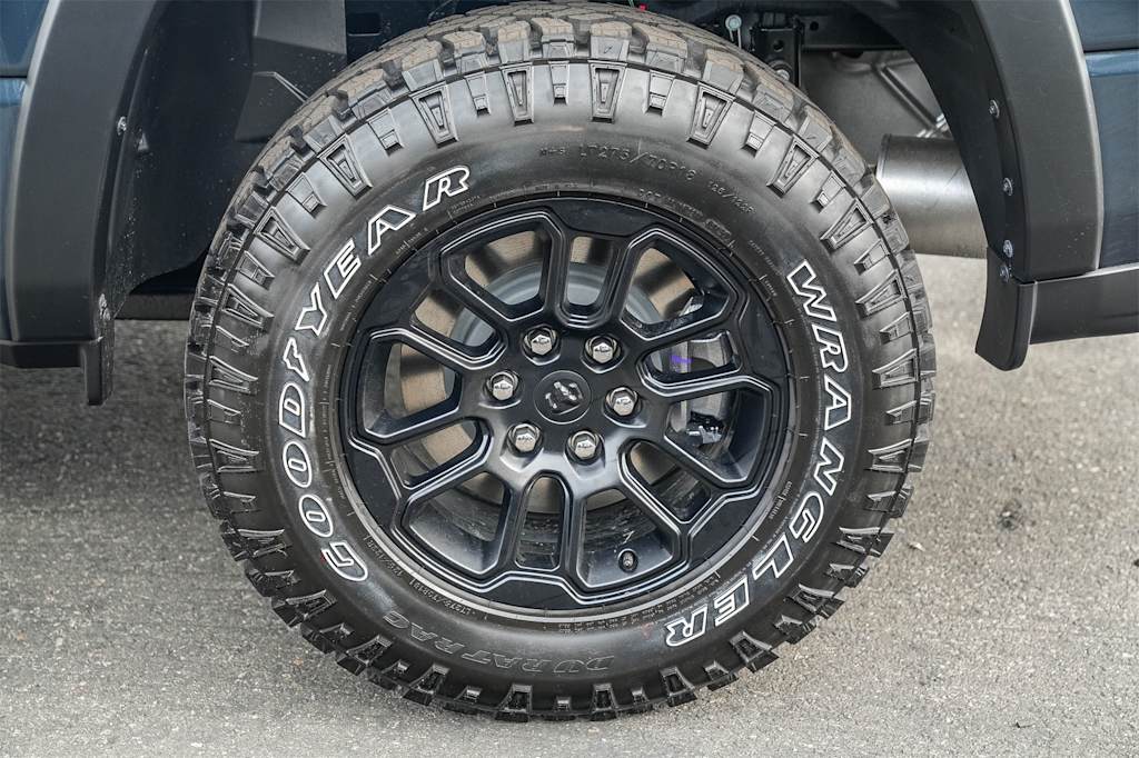 Thumbnail: 2026 RAM 1500 - 19