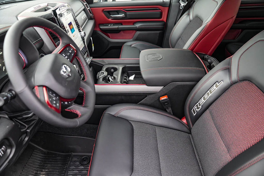 Thumbnail: 2026 RAM 1500 - 10