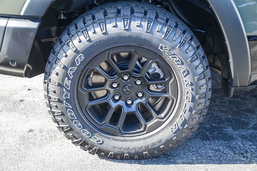 Thumbnail: 2026 RAM 1500 - 6