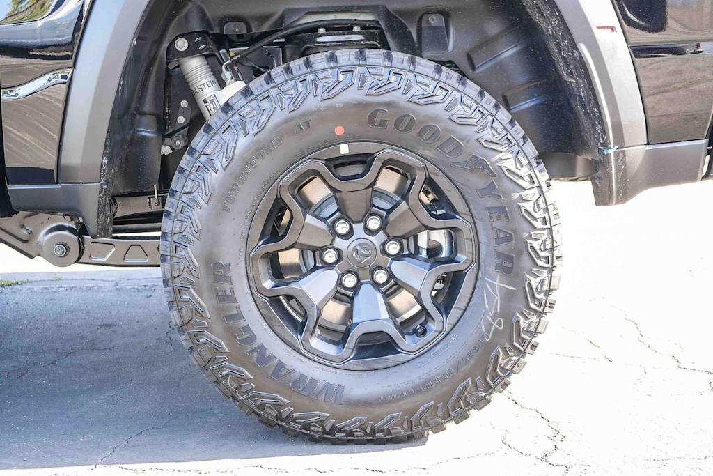 Thumbnail: 2026 RAM 1500 - 7