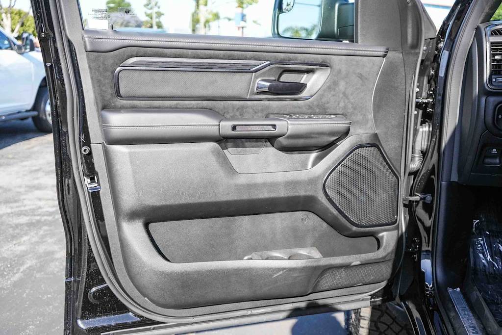 Thumbnail: 2026 RAM 1500 - 26