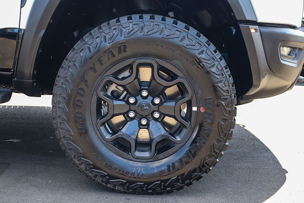 Thumbnail: 2026 RAM 1500 - 7
