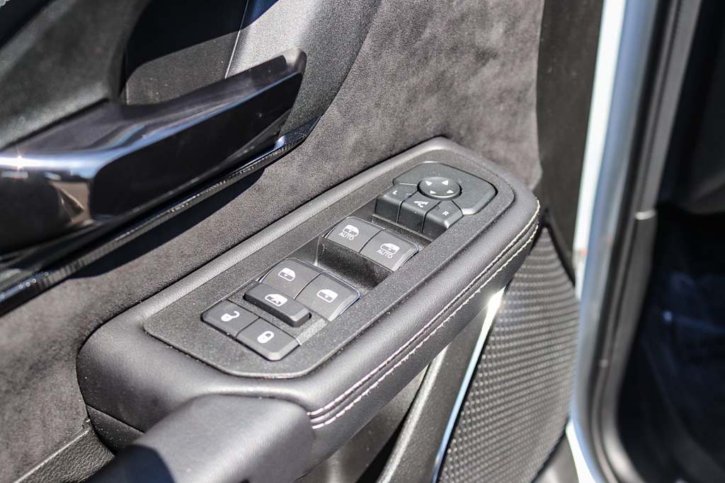 Thumbnail: 2026 RAM 1500 - 25