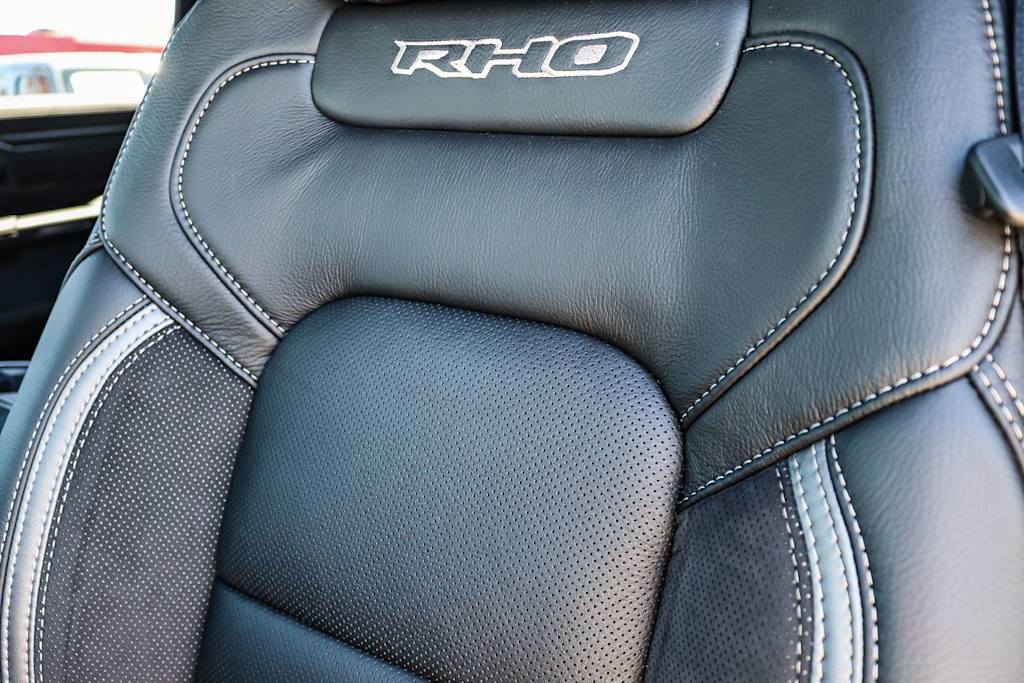 Thumbnail: 2026 RAM 1500 - 9