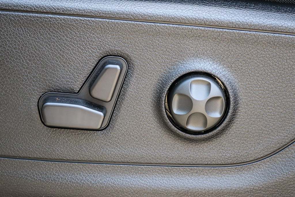 Thumbnail: 2026 RAM 1500 - 24