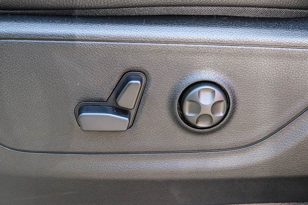 Thumbnail: 2026 RAM 1500 - 25