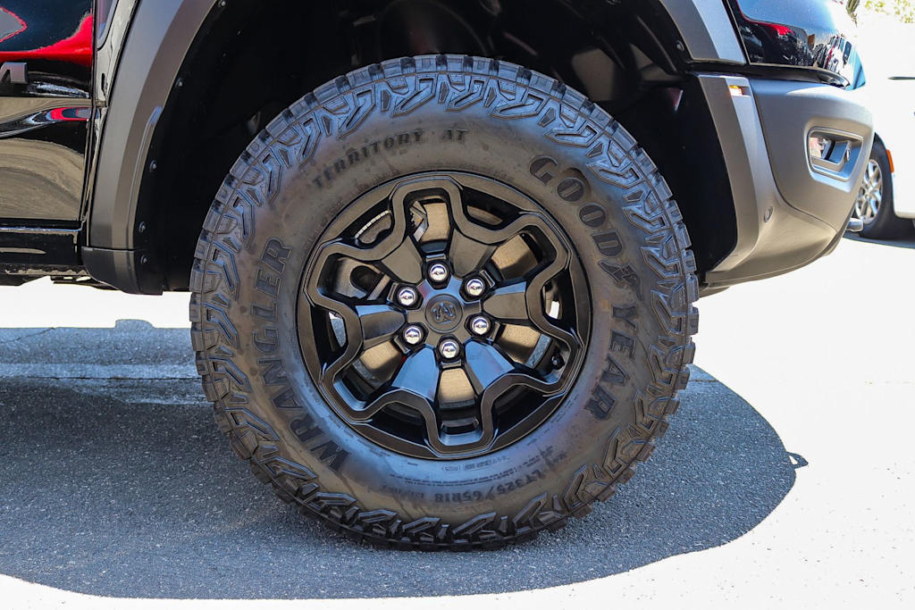 Thumbnail: 2026 RAM 1500 - 5