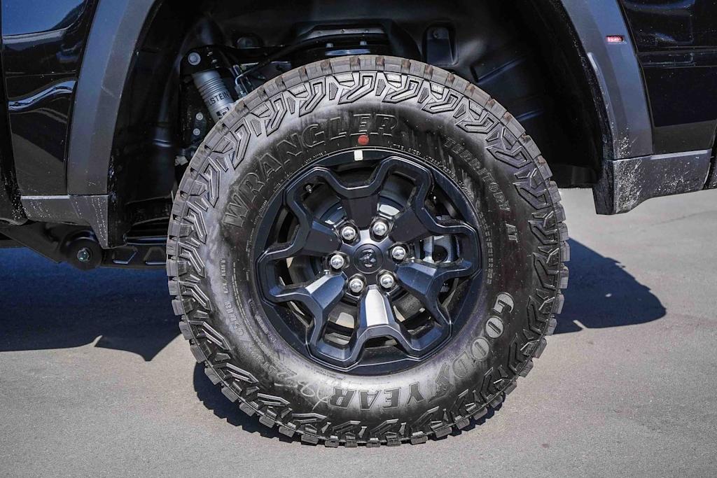 Thumbnail: 2026 RAM 1500 - 7