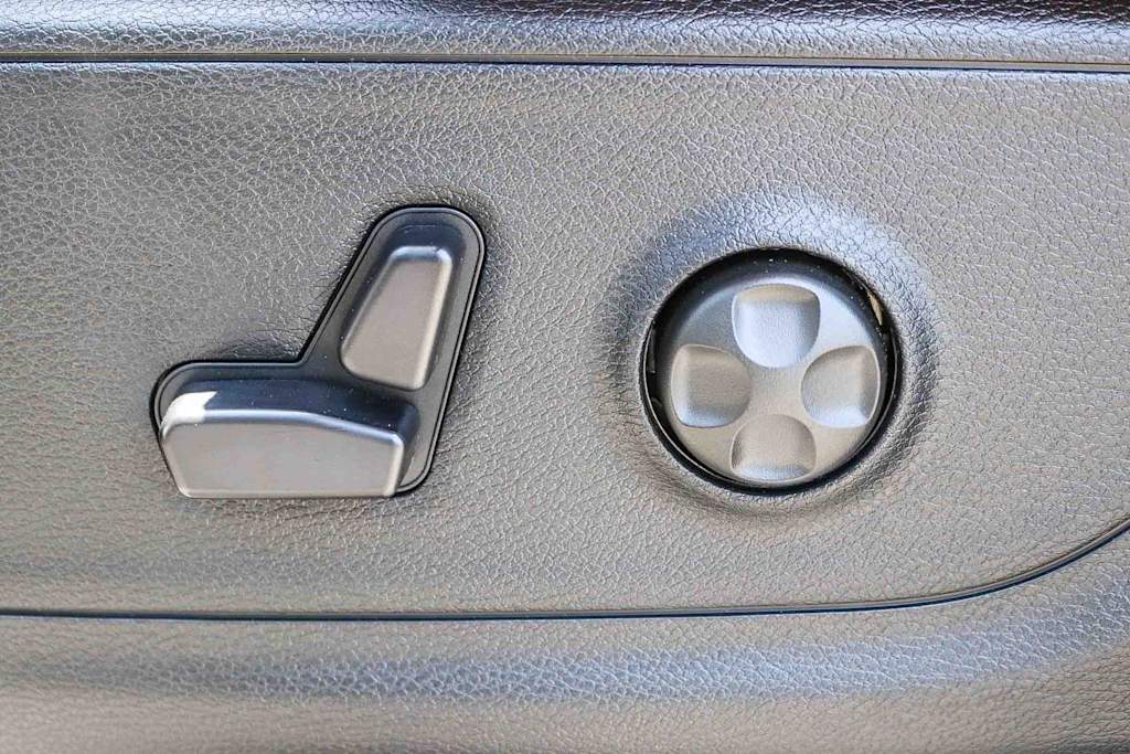 Thumbnail: 2026 RAM 1500 - 29