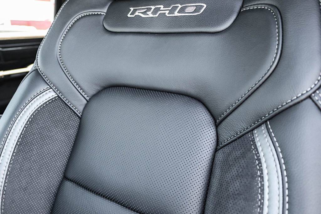Thumbnail: 2026 RAM 1500 - 9
