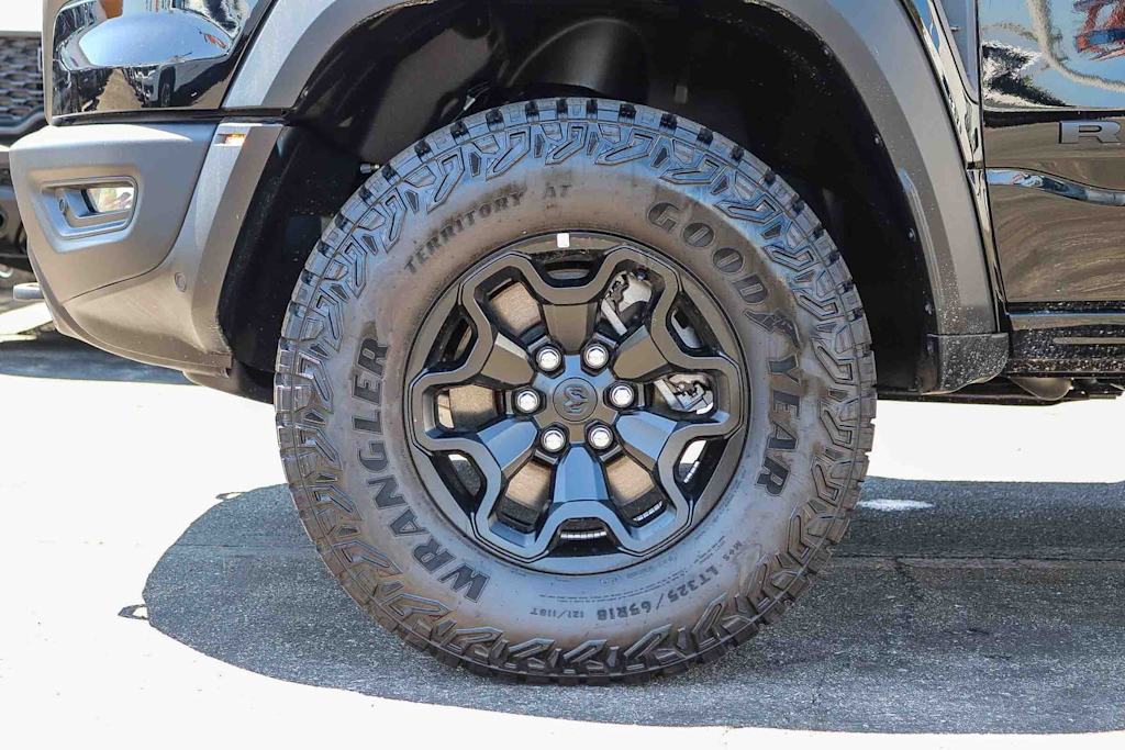 Thumbnail: 2026 RAM 1500 - 6