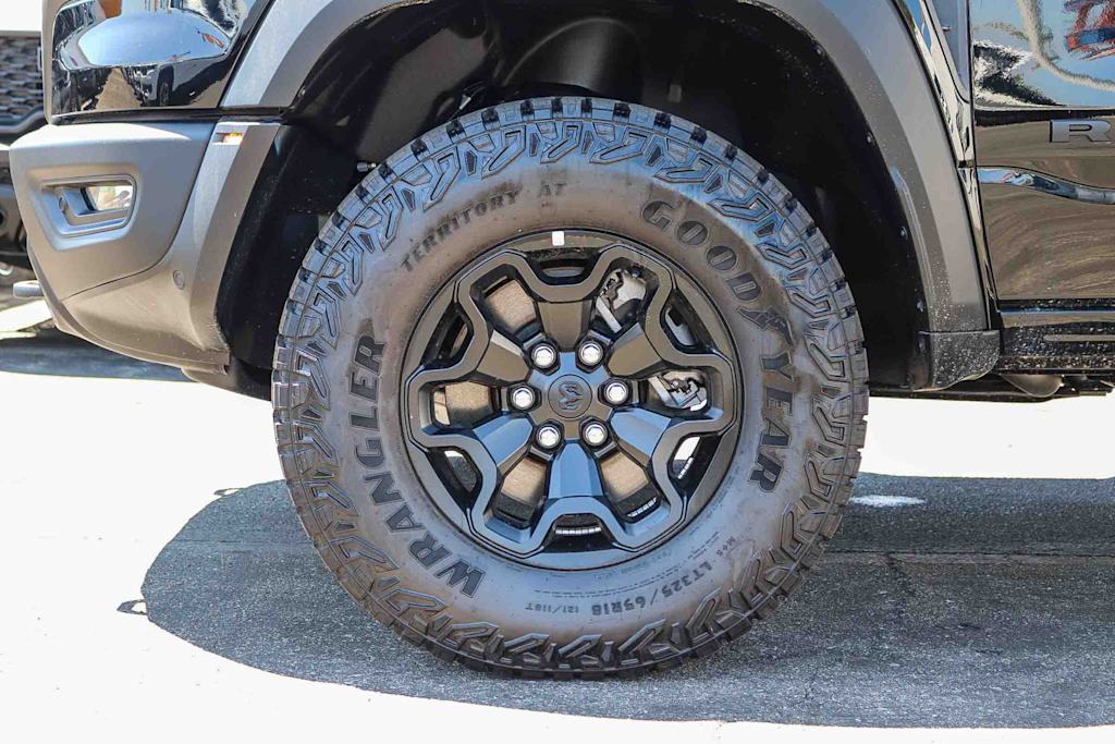 Thumbnail: 2026 RAM 1500 - 6