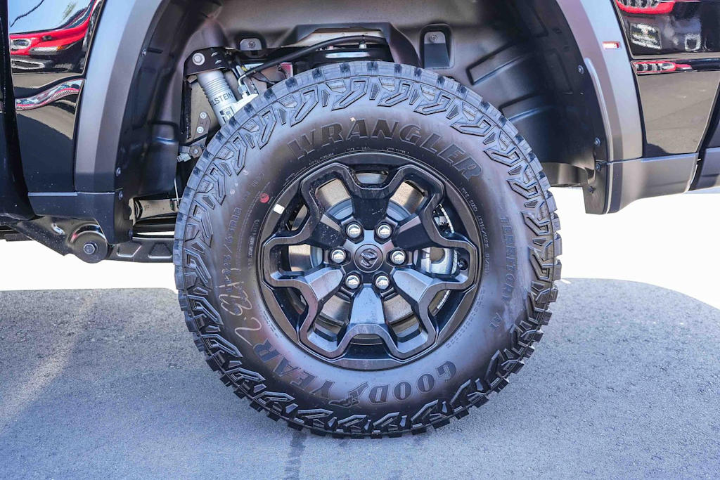 Thumbnail: 2026 RAM 1500 - 6