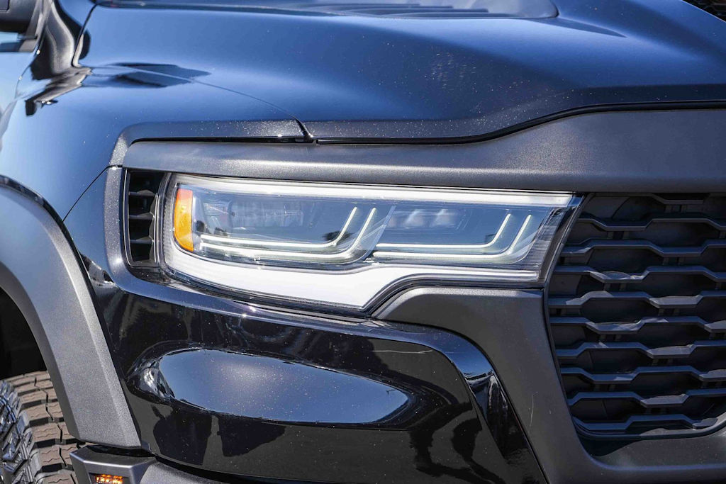 Thumbnail: 2026 RAM 1500 - 17