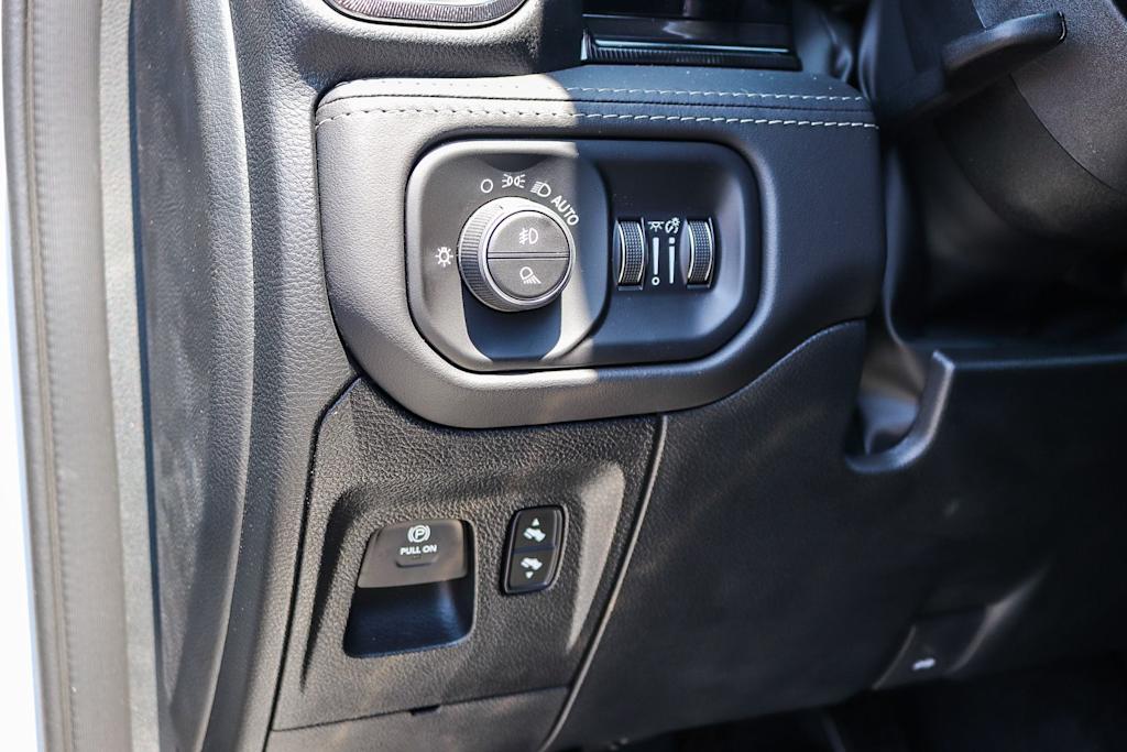 Thumbnail: 2026 RAM 1500 - 29