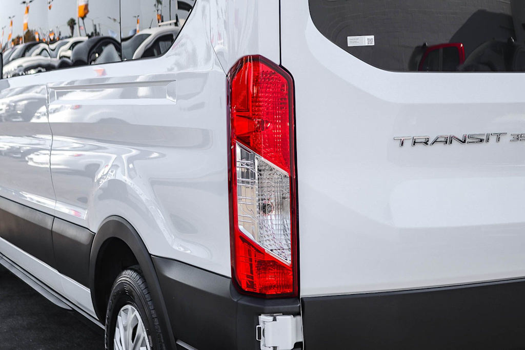 Thumbnail: 2022 Ford Transit Series - 19