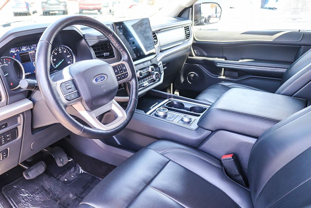 Thumbnail: 2022 Ford Expedition - 13